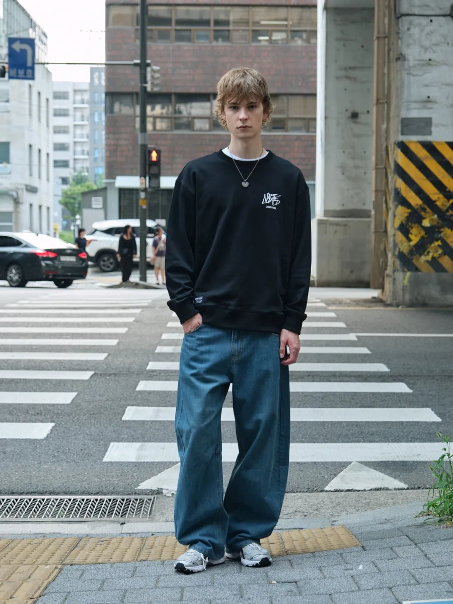 Curved Denim Pants 2