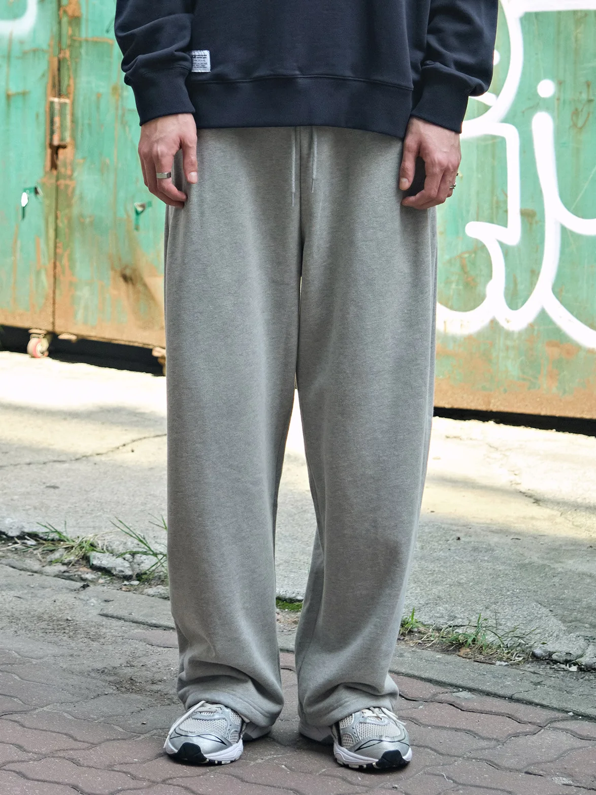 Side Pin-Tuck Sweat Pants